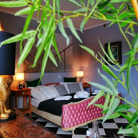 Sloneczny Dom Nad Jeziorem Bystrzyckim فيلة *