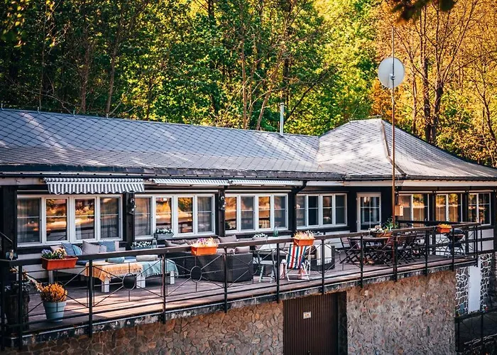 Sloneczny Dom Nad Jeziorem Bystrzyckim 빌라