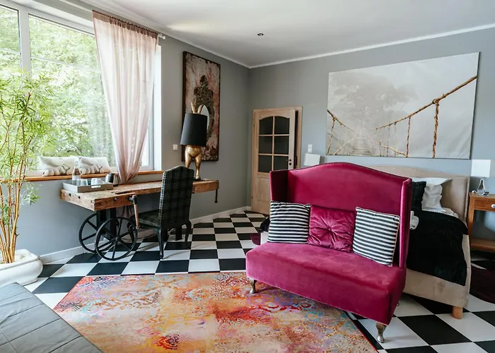 Sloneczny Dom Nad Jeziorem Bystrzyckim 빌라 Zagórze Śląskie