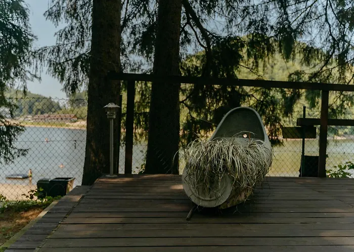 Sloneczny Dom Nad Jeziorem Bystrzyckim 빌라 *